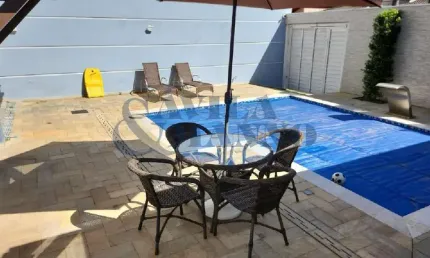 Casa de Condomínio de Luxo com 4 Quartos e 2 Suítes no Jardim Caxambu, Jundiaí-SP - 389m² - 5 Vagas - Imperdível!