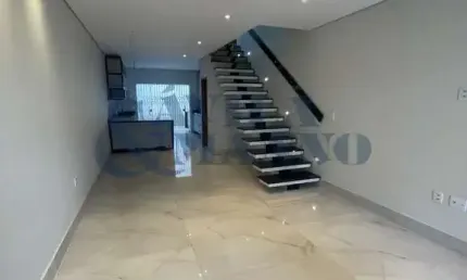 Casa para locação na Vila Prudente, São Paulo-SP: 3 quartos, 3 suítes, 1 sala, 4 banheiros, 2 vagas de garagem, 100m². Encontre seu novo lar!