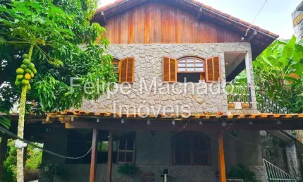 Chácara à venda em Rio de Janeiro, Pilares, com 6 quartos, com 2250 m²