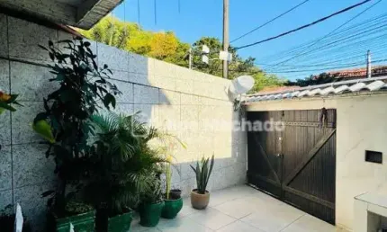 Casa à venda em Rio de Janeiro, Curicica, com 2 suítes, com 101 m²