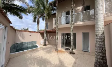 Casa com 3 quartos à venda no Centro, Itanhaém 