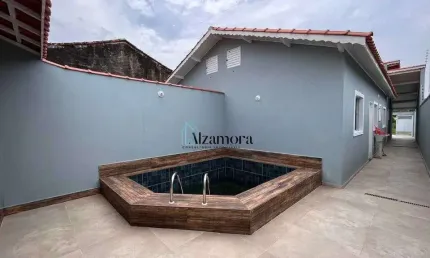 Casa Nova com Piscina para venda bairro Bopiranga Itanhaém -SP