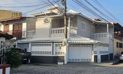 Casa Duplex para Venda em Cabo Frio, Ville Blanche, 3 dormitórios, 1 banheiro, 2 vagas
