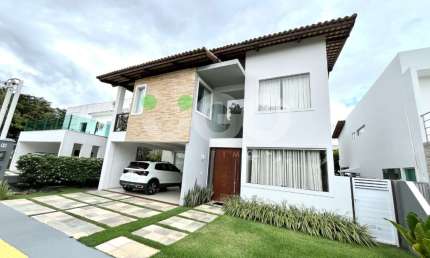 Casa espetacular com ambientes amplos e pronta para morar !