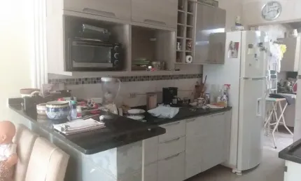 Linda casa a venda no Cond.  Alto da Glória I em Mogi das Cruzes/SP