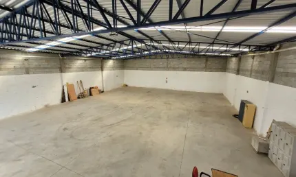 Galpão comercial à venda – 432 m² de área construída em iperó/sp