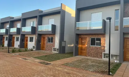 Casa em condomínio fechado com 2 quartos à venda no Parque Santa Rosa, Suzano 