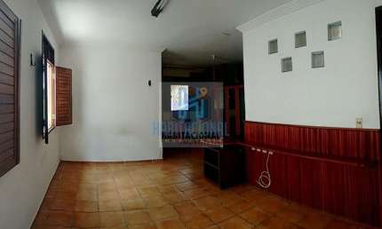Casa com 3 quartos à venda na Professor Hermógenes Medeiros, 3285, Candelária, Natal por R$ 655.000