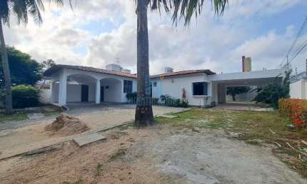 Casa comercial com 4 salas para alugar na Nascimento de Castro, 2151, Lagoa Nova, Natal por R$ 15.000