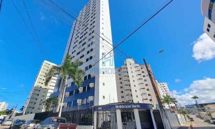 Apartamento com 3 quartos para alugar na Demócrito de Souza Paiva, 818, Lagoa Nova, Natal por R$ 2.145