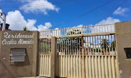 Casa em condomínio fechado com 2 quartos para alugar na Rua Luiz Rufino, 22, Ponta Negra, Natal por R$ 1.350
