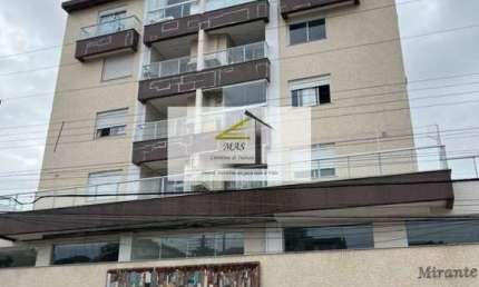 Apartamento semi-mobiliado com ampla área externa em coqueiros
