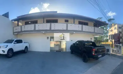 Linda sala comercial bem localizada na Ponta de baixo