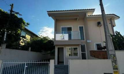 Lindo sobrado para aluguel com 02 quartos e garagem em Palhoça!