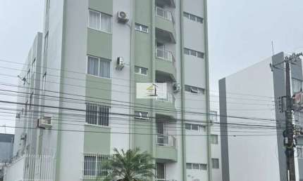 Imóvel bem localizado no Kobrasol de 2 quartos com garagem livre coberta!