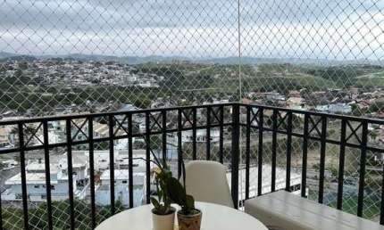 Apartamento andar alto com linda vista das montanhas no Urbanova