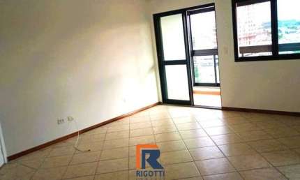 Apartamento 3 quartos, sacada, 2 vagas no Jardim Esplanada