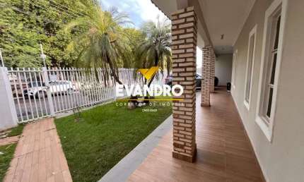 Casa para Venda em Cuiabá, Jardim Universitário, 4 dormitórios, 2 suítes, 3 banheiros, 2 vagas