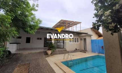 Casa para Venda em Cuiabá, Jardim Itália, 5 dormitórios, 3 suítes, 6 banheiros, 5 vagas