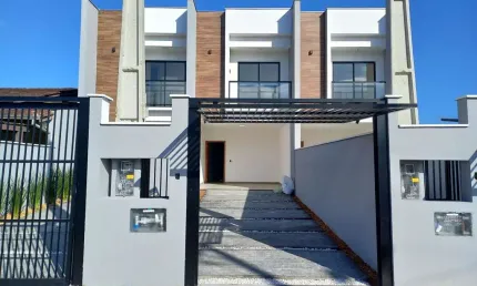 Casa com 3 quartos à venda na Rua São Firmino, Vila Nova, Joinville