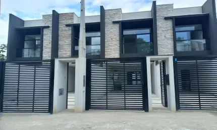 Sobrado à venda no bairro bom retiro - joinville/sc
