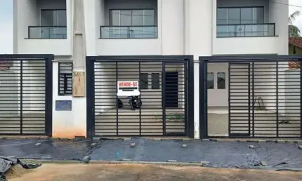 Sobrado à venda no bairro Costa e Silva - Joinville/SC