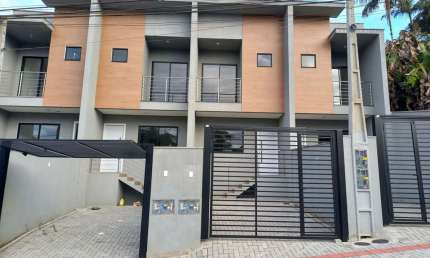Casa com 2 quartos à venda na Avenida Antônio Ramos Alvim, Floresta, Joinville