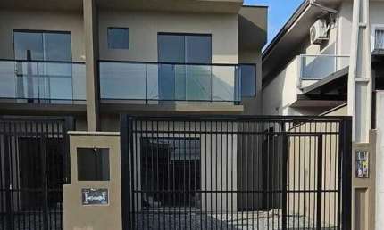 Casa com 3 quartos à venda na Rua Albano Schmidt, Boa Vista, Joinville