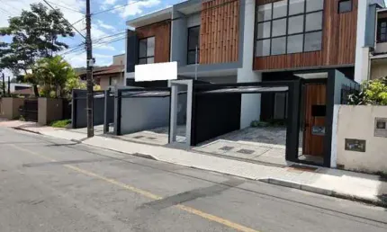 Casa com 3 quartos à venda na Rua Estrela, Saguaçu, Joinville