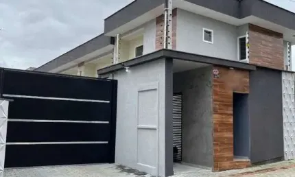 Sobrado à venda no bairro bom retiro - joinville/sc