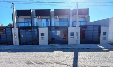 Casa com 2 quartos à venda no Guanabara, Joinville 