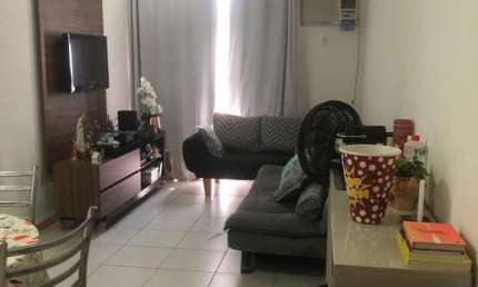 Apartamento à 2 quartos sendo 1 suite , 1 quarto de empregada com banheiro, 1 vaga de garagem venda