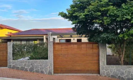 Casa à Venda no Condomínio  Arete Golf Contendo 5 Quartos sendo 5 suíte lazer projeto feito por arq