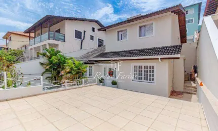 Sobrado com 4 dormitórios à venda, 360 m² por R$ 2.000.000,00 - City Bussocaba - Osasco/SP