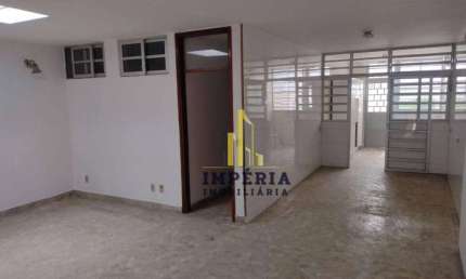 Casa com 4 dormitórios para alugar, 219 m² por R$ 5.390,00/mês - Centro - Jundiaí/SP