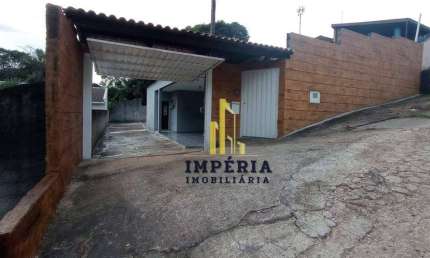 Casa com 2 dormitórios para alugar, 130 m² por R$ 2.400,00/mês - Caxambu - Jundiaí/SP