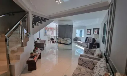 Casa com 4 quartos à venda no Morada da Colina, Uberlândia  por R$ 2.100.000