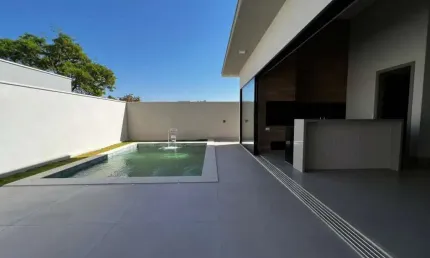 Casa em condomínio fechado com 3 quartos à venda em Laranjeiras, Uberlândia  por R$ 2.190.000
