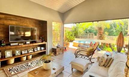 Casa em condomínio fechado com 3 quartos à venda no Jardim Karaíba, Uberlândia  por R$ 4.000.000