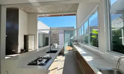 Casa em condomínio fechado com 3 quartos à venda no Jardim Sul, Uberlândia  por R$ 2.800.000