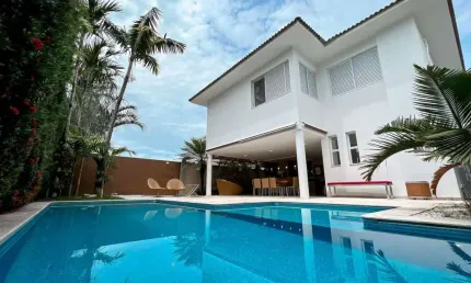 Casa em condomínio fechado com 4 quartos à venda no Gávea Hill, Uberlândia  por R$ 3.700.000