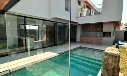 Casa em condomínio fechado com 4 quartos à venda no Alphaville, Uberlândia  por R$ 3.650.000