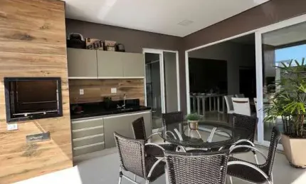 Casa em condomínio fechado com 3 quartos à venda no Novo Mundo, Uberlândia  por R$ 1.440.000