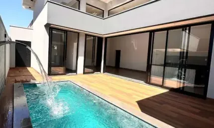 Casa em condomínio fechado com 3 quartos à venda em Laranjeiras, Uberlândia  por R$ 2.300.000