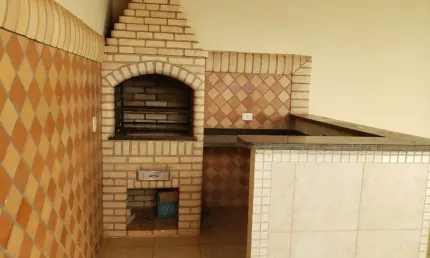 Casa com 3 quartos à venda no Alto Umuarama, Uberlândia  por R$ 685.000
