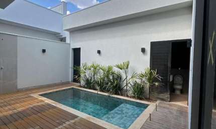Casa em condomínio fechado com 3 quartos à venda em Laranjeiras, Uberlândia  por R$ 2.200.000