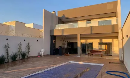 Casa com 4 quartos à venda no Shopping Park, Uberlândia  por R$ 1.099.000