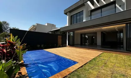 Casa em condomínio fechado com 4 quartos à venda no Gávea, Uberlândia  por R$ 3.600.000