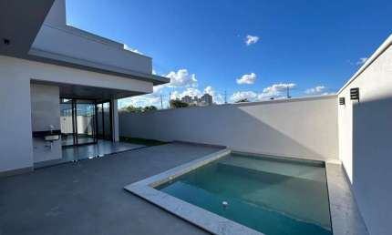 Casa em condomínio fechado com 3 quartos à venda em Laranjeiras, Uberlândia  por R$ 1.900.000