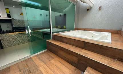 Casa em condomínio fechado com 3 quartos à venda no Morada da Colina, Uberlândia  por R$ 840.000